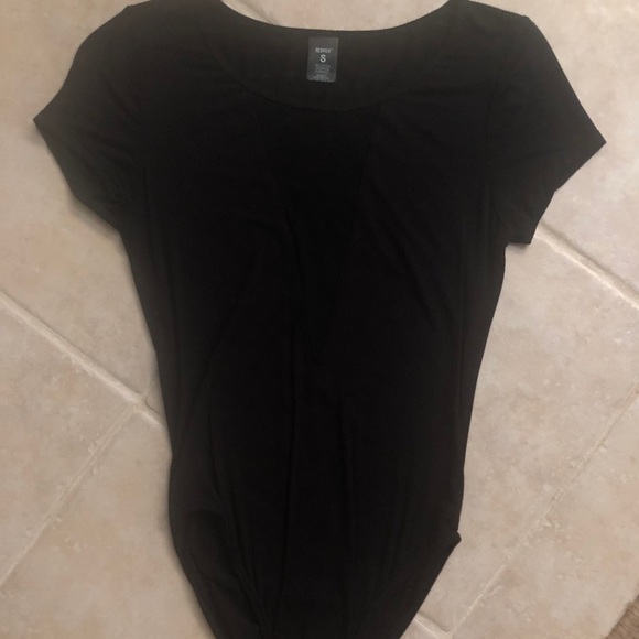 Black bodysuit with mesh insert - Picture 2 of 2